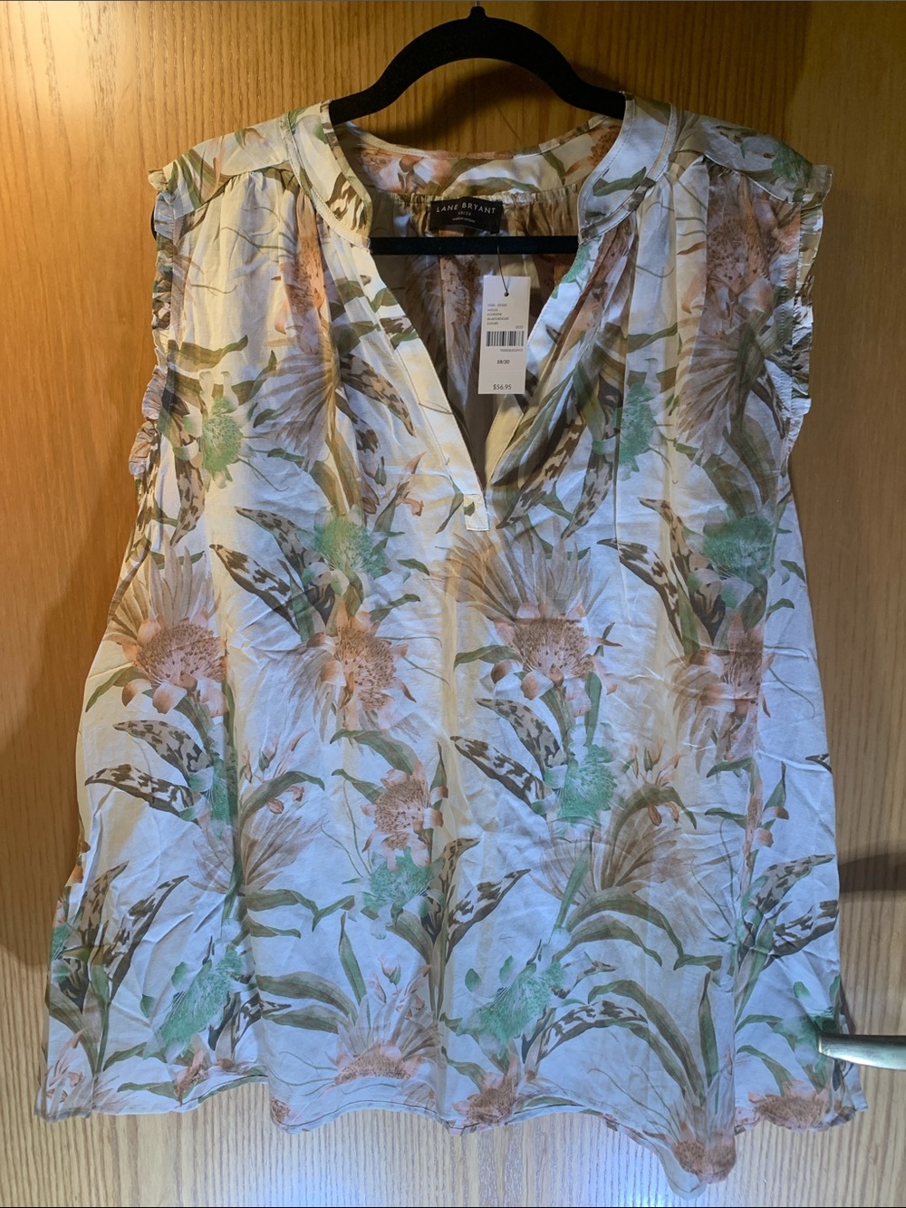 Lane Bryant White Floral V-Neck Ruffle Sleeve Swing Top - Size 18/20